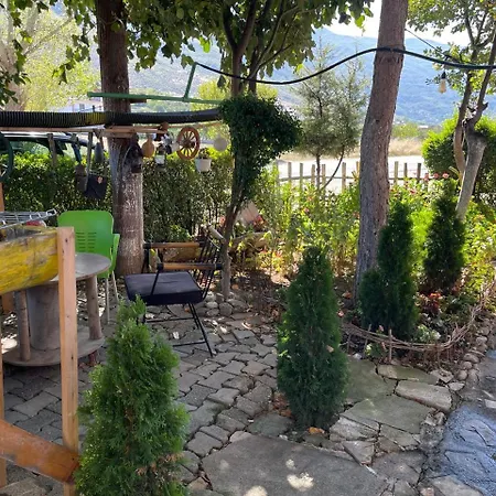 Bujtina Gashi Relax Nature Πανσιόν